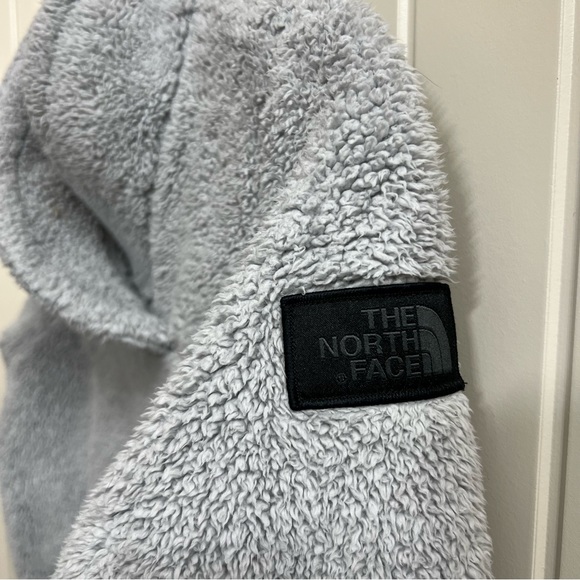 The North Face Womens Campshire Sherpa Pullover in Gray, Size S - Picture 4 of 7